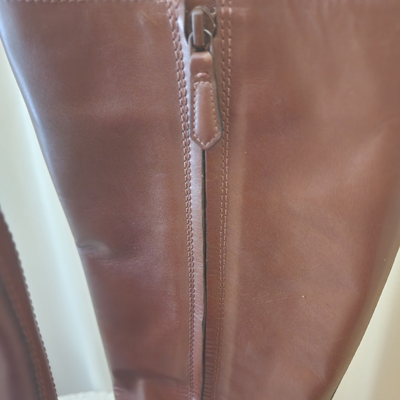 NWT Tory Burch leather Riding Boots size 6. - Picture 3 of 5